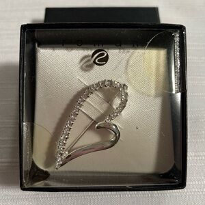 Roman Silver Tone Heart Brooch